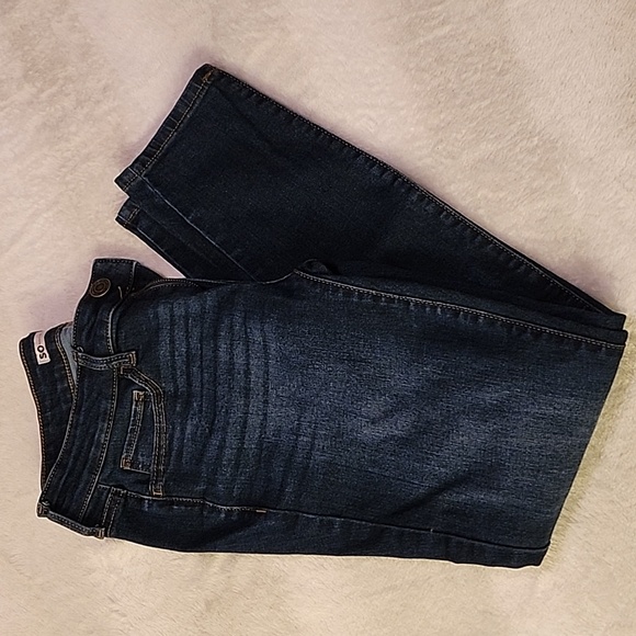 SO Women's Size: 7/28W Dark Blue Denim Skinny Jeans. Like brand new! - Picture 5 of 5